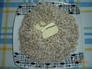 Что полезного в перловой каше? ячмень